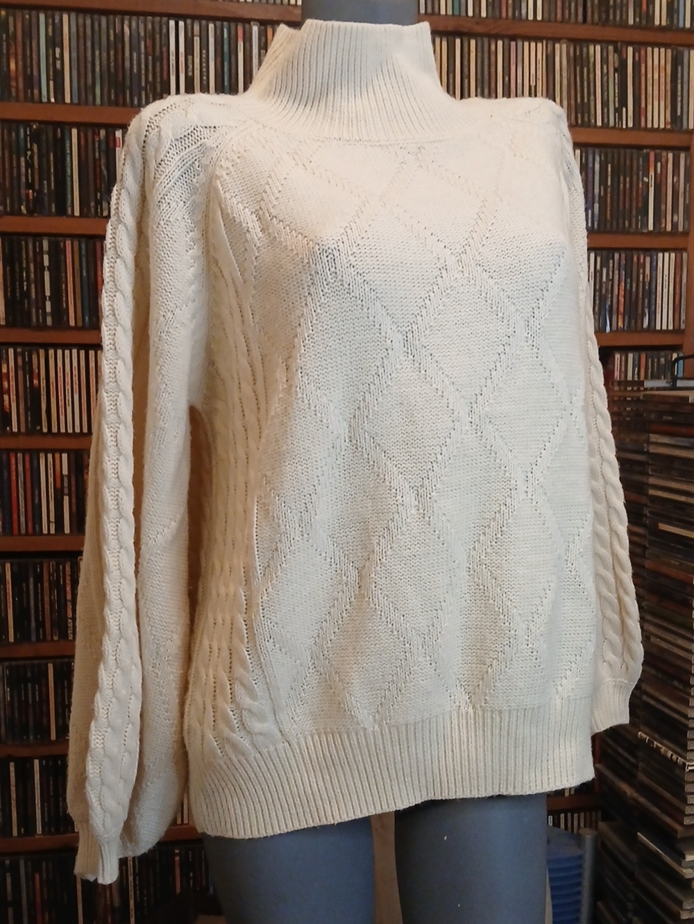 JODIFL Cream Cable Knit Turtleneck Sweater,sz.M